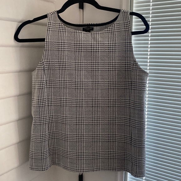 Ann Taylor Black & White Sleeveless Houndstooth Top - Picture 1 of 7